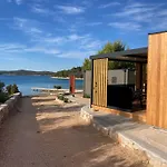Vortex Pbk Mobilehome Apartment *